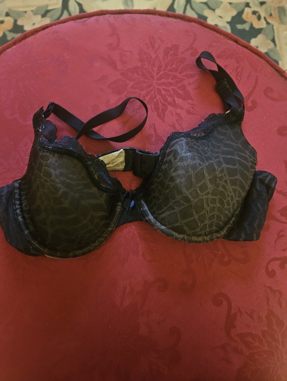 Maidenform Black Lace Pattern Underwire Bra